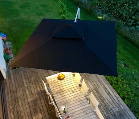 Du lever au coucher du soleil : prolongez vos soirées d’été avec votre propre parasol Solero.